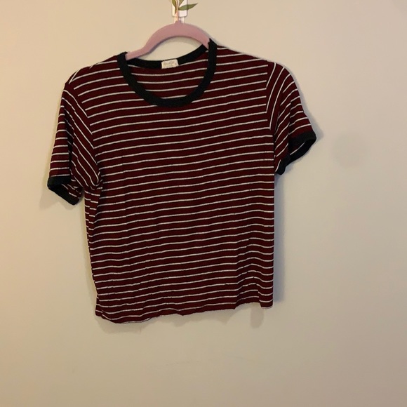 ♥️ BRANDY MELVILLE tshirt, size S ♥️ - Picture 1 of 3